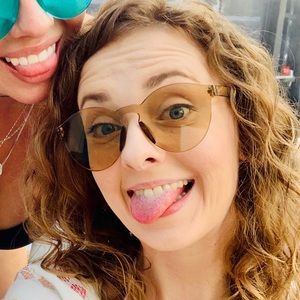 Meet your Posher, Kelley